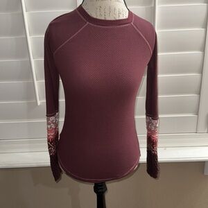 FREE PEOPLE Thermal In The Mix Cuff Top in Rio Vino